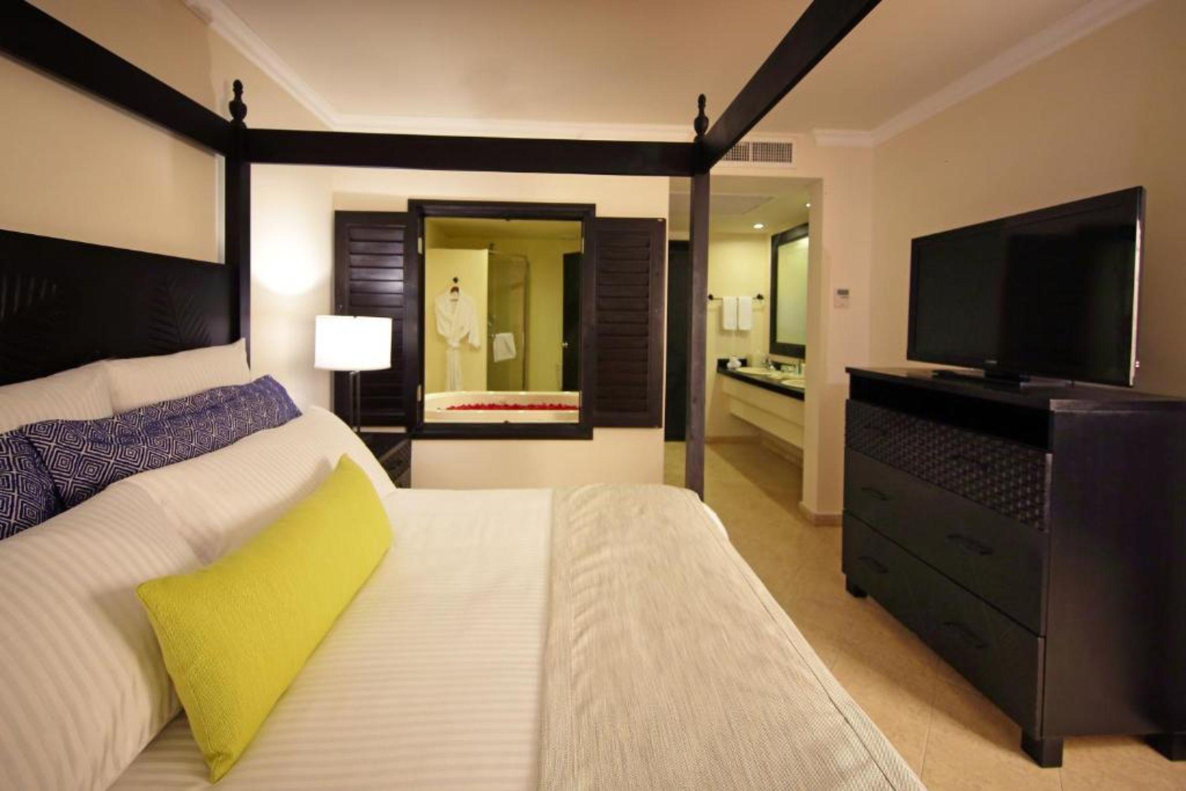 Dreams Playa Bonita All Inclusive パナマ・シティー エクステリア 写真 A room at the Hard Rock Hotel