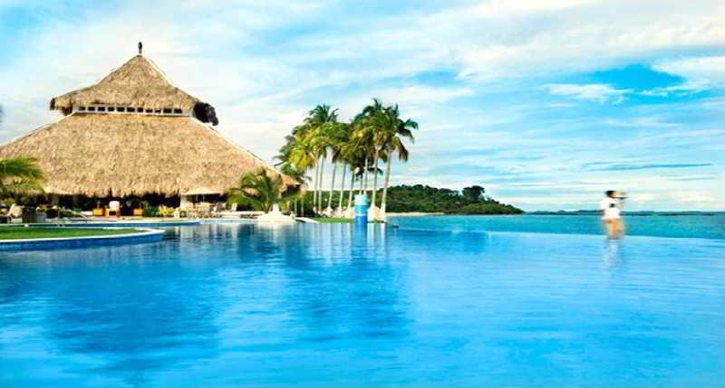 Dreams Playa Bonita All Inclusive パナマ・シティー エクステリア 写真 Infinity pool at the Iberostar Grand Hotel Bávaro