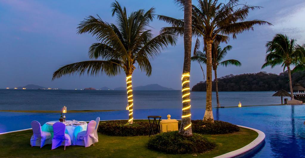 Dreams Playa Bonita All Inclusive パナマ・シティー エクステリア 写真 View of the Bay of Bengal from the resort